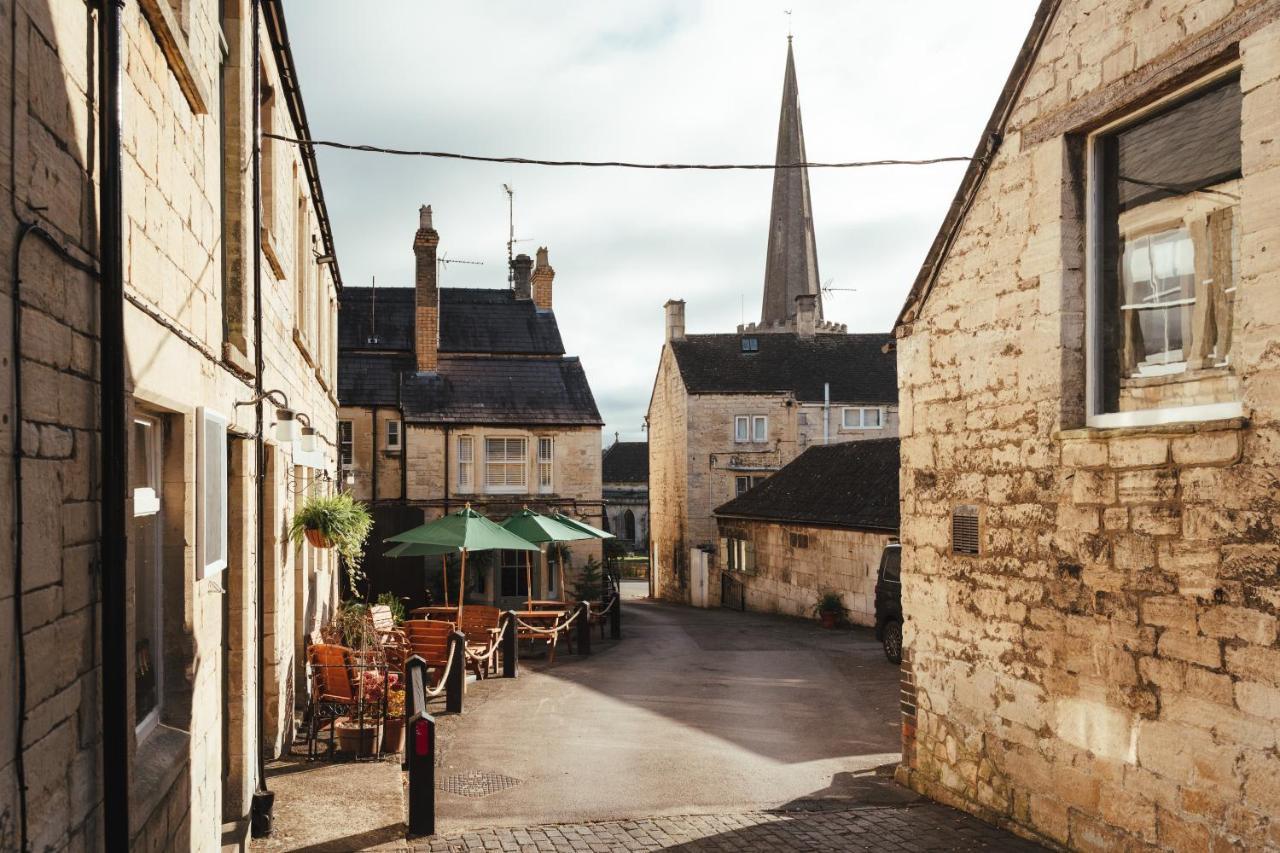 The Falcon Inn Painswick Exterior photo