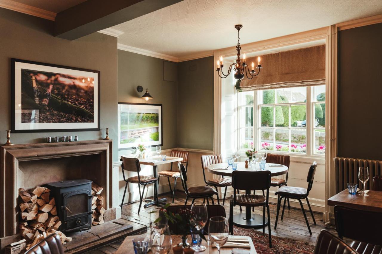The Falcon Inn Painswick Exterior photo